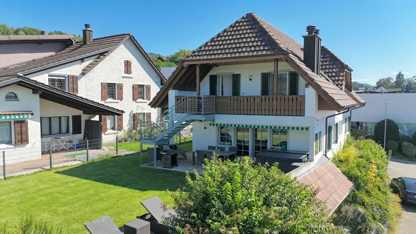 VIVERE IDILLICO IN UNA BELLA POSIZIONE A REMETSCHWIL - Foto 1 di 11