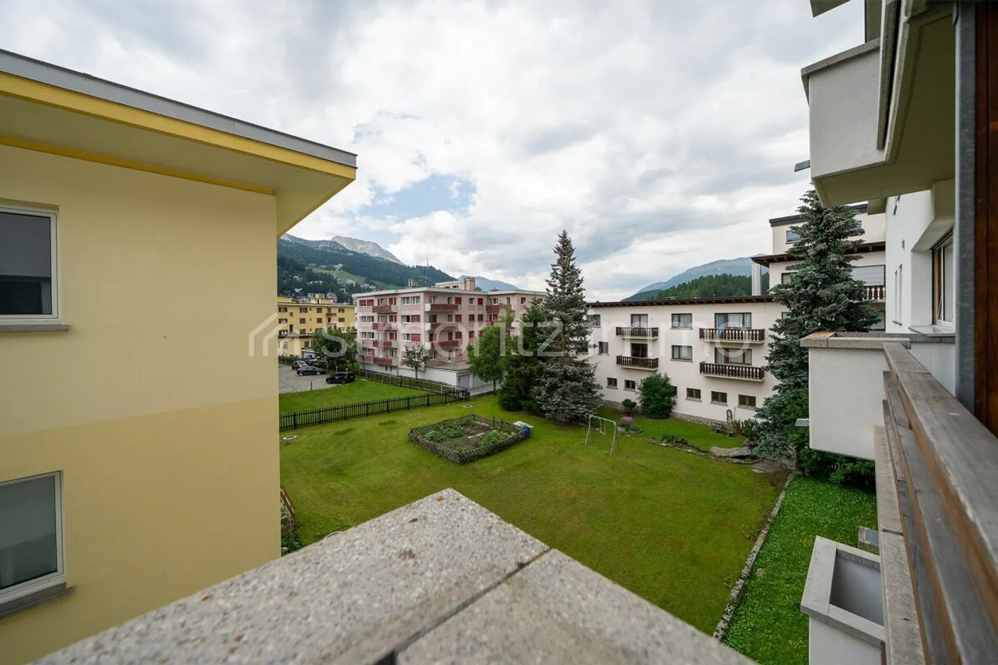 Chesa Derby - Appartamento per vacanze con balcone e grande potenziale - Foto 8 di 11