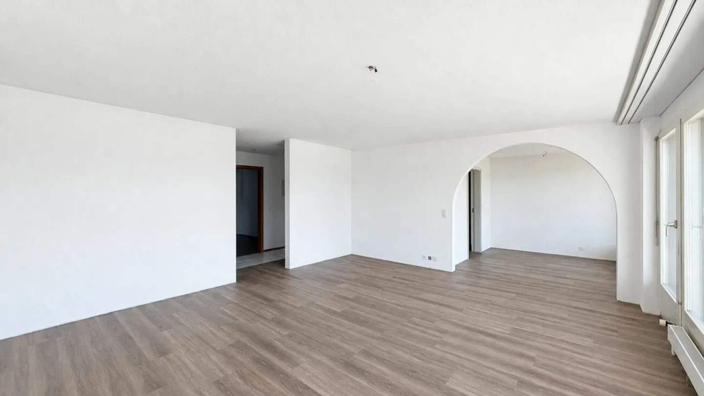 Vivre avec vue sur le lac et la montagne - 3½ pièces avec grand balcon à Gunten - Photo 8 sur 13