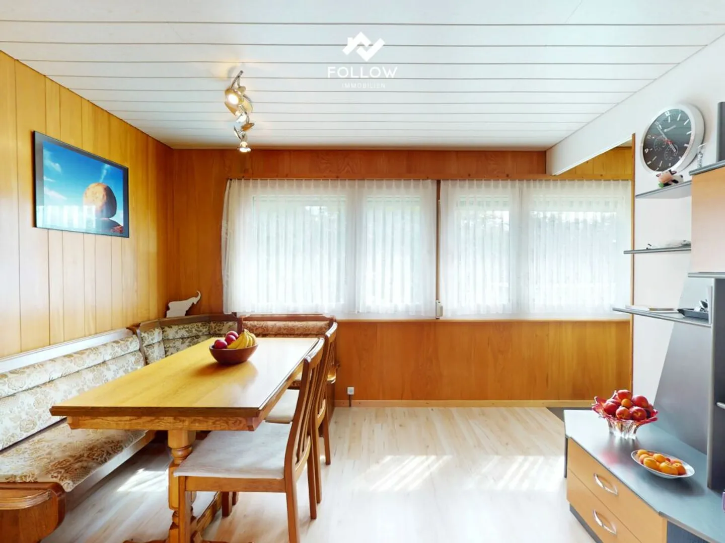 Well-maintained residential house with potential for expansion in a quiet location by Lake Neuchâtel - Photo 4 of 12