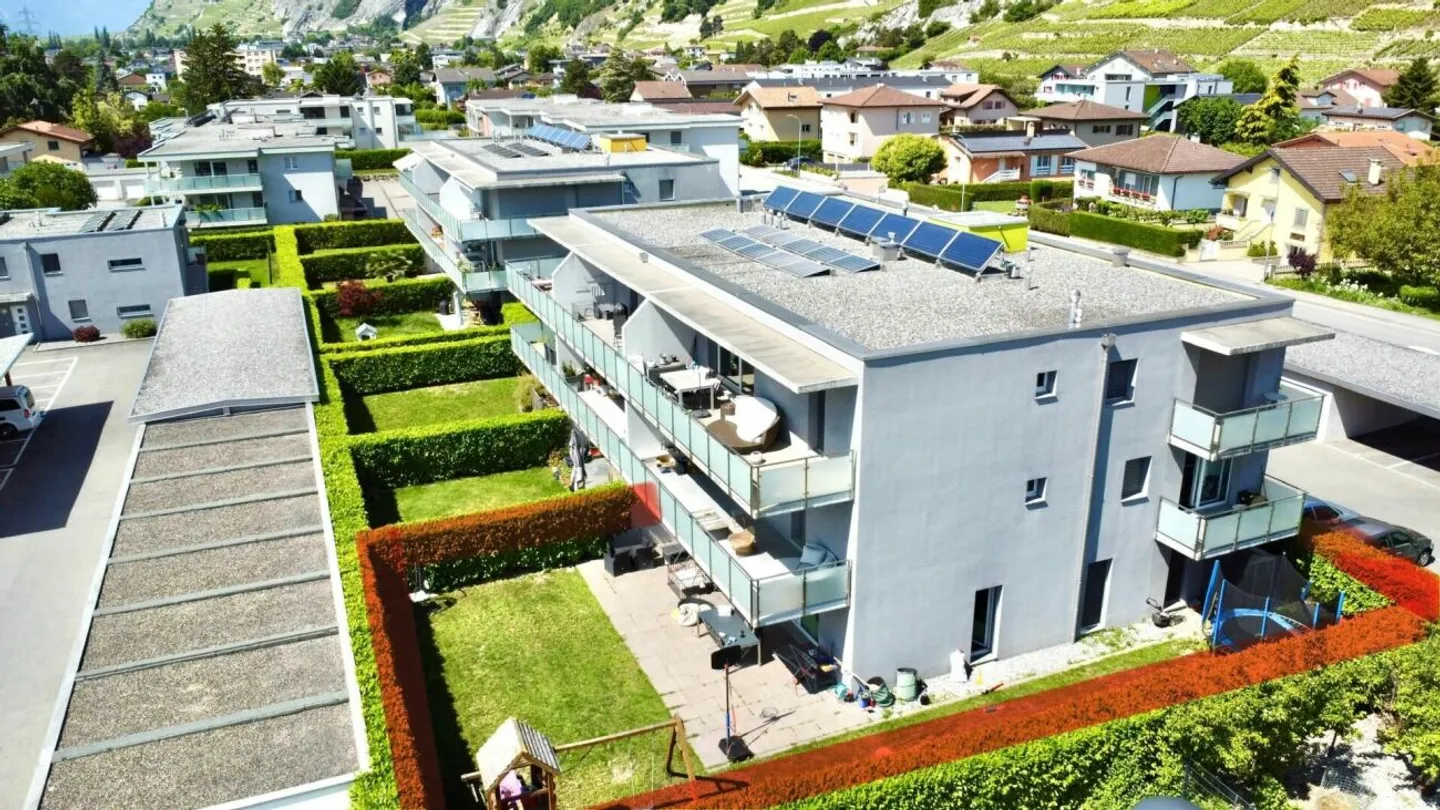 Charmant Appartement Plain-Pied - Photo 2 sur 13