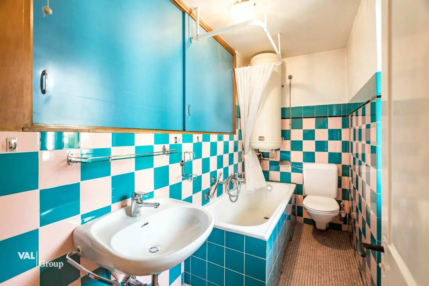 Nostalgie trifft Potenzial: Grosszügige 4.5 Zimmer-Wohnung mit Seele - Photo 9 of 13