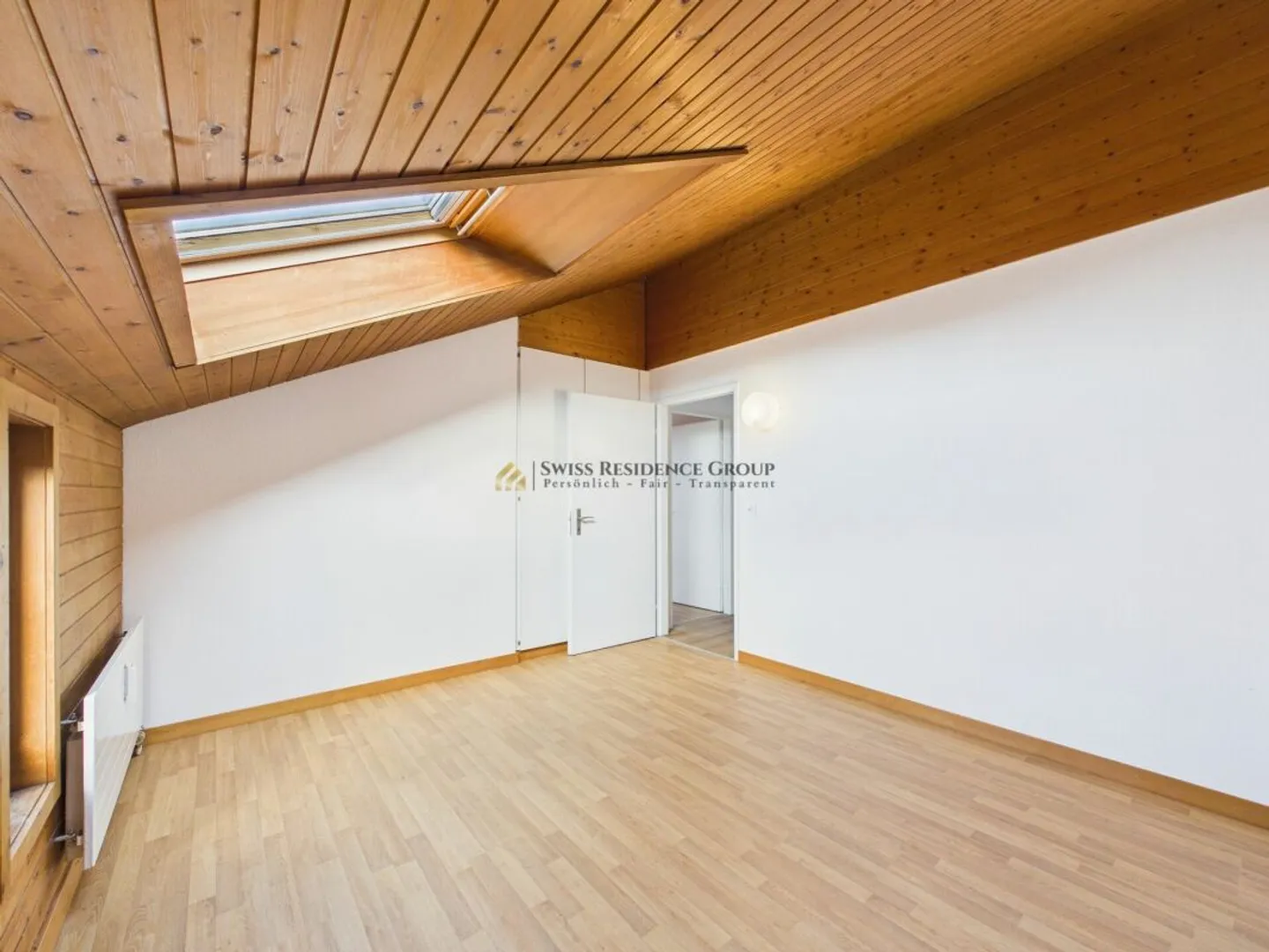 Light-flooded 4.5-room apartment with new kitchen and beautiful view - Photo 9 of 13