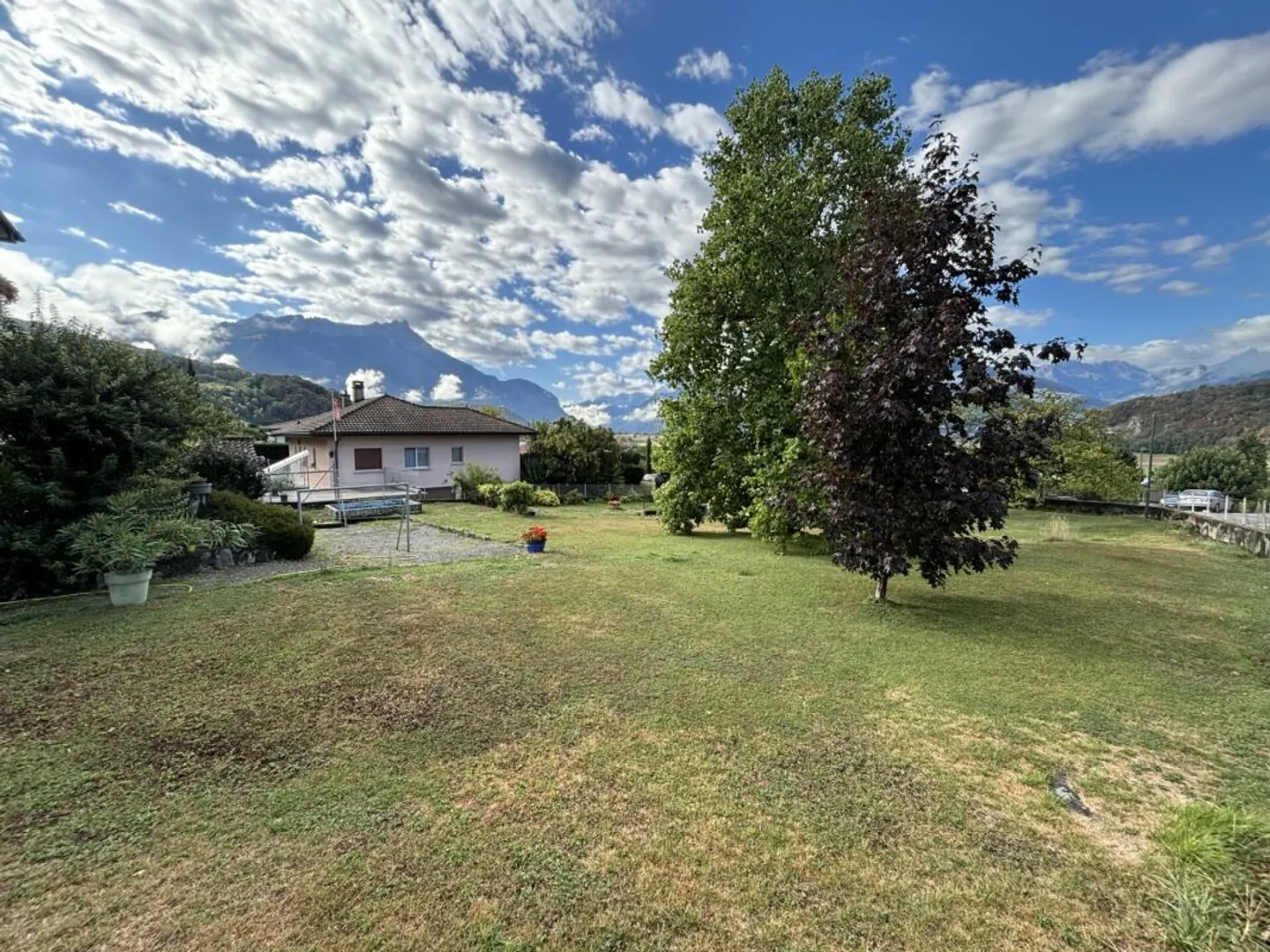 Building and building plot in Ollon - Photo 4 of 13