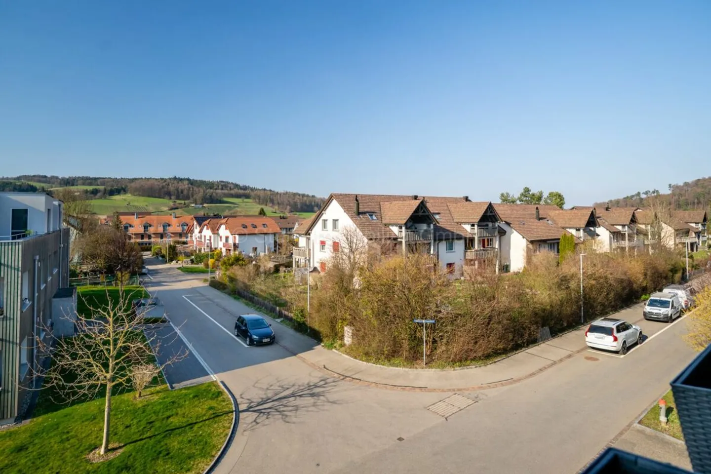 Bright 5 ½-room attic apartment in a family-friendly neighborhood - Photo 3 of 13
