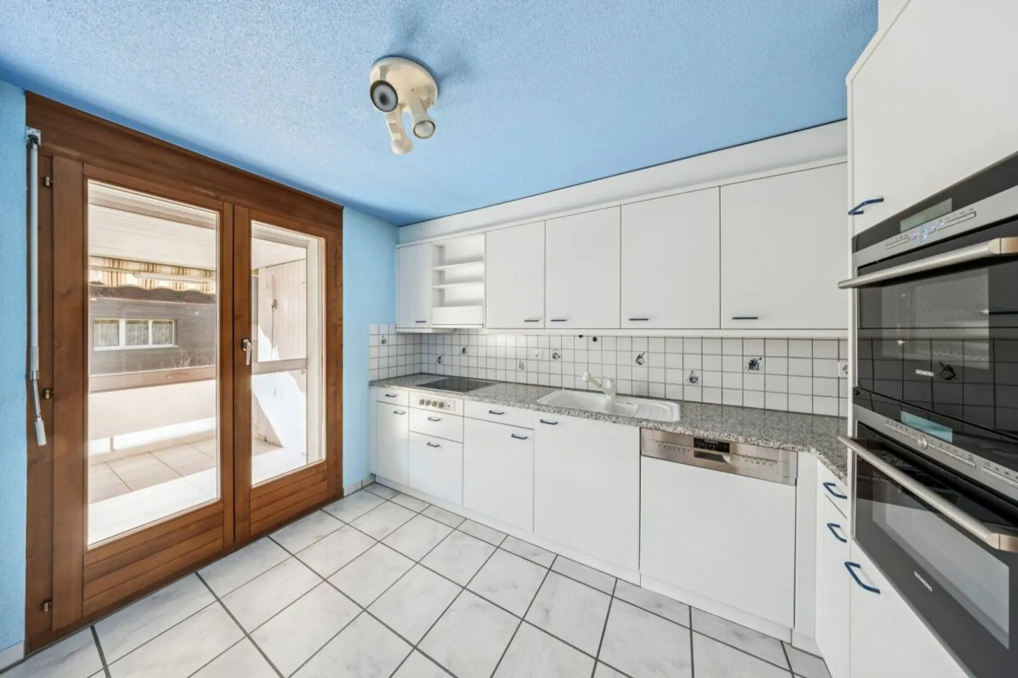 Charming 4.5 Room Apartment - Photo 1 of 9