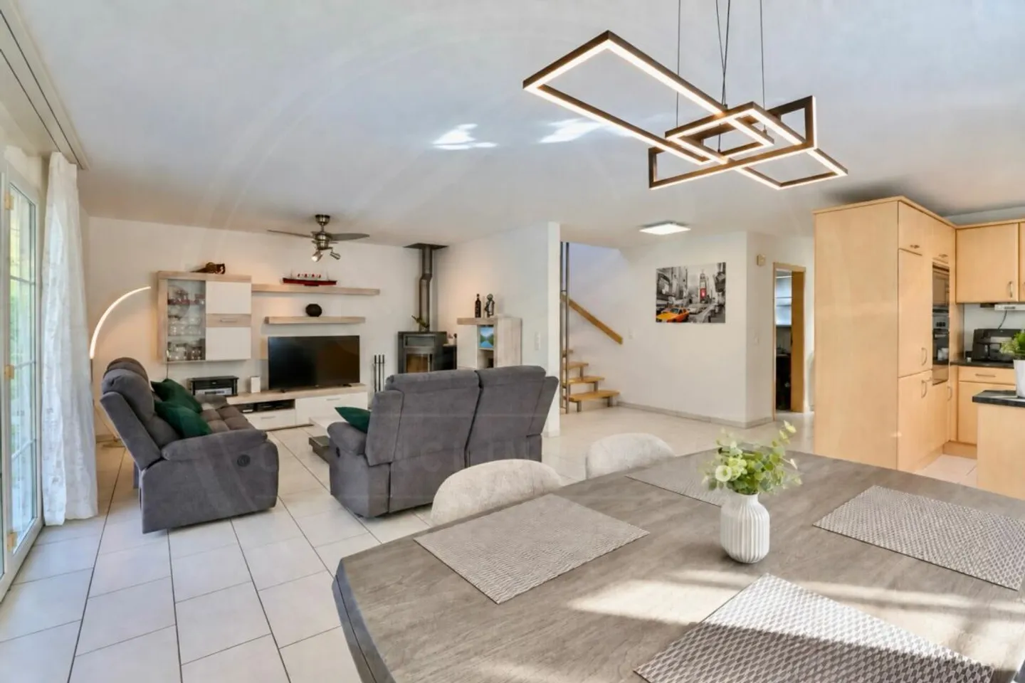 Detached 5½-room single-family house with garden and 2 underground parking spaces - Photo 2 of 12
