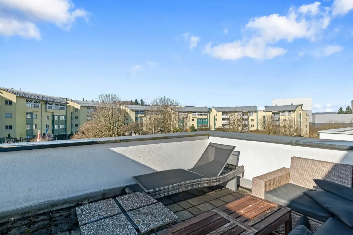 Semi-Detached House in an Ideal Location with Afternoon/Evening Sun - Photo 4 of 13