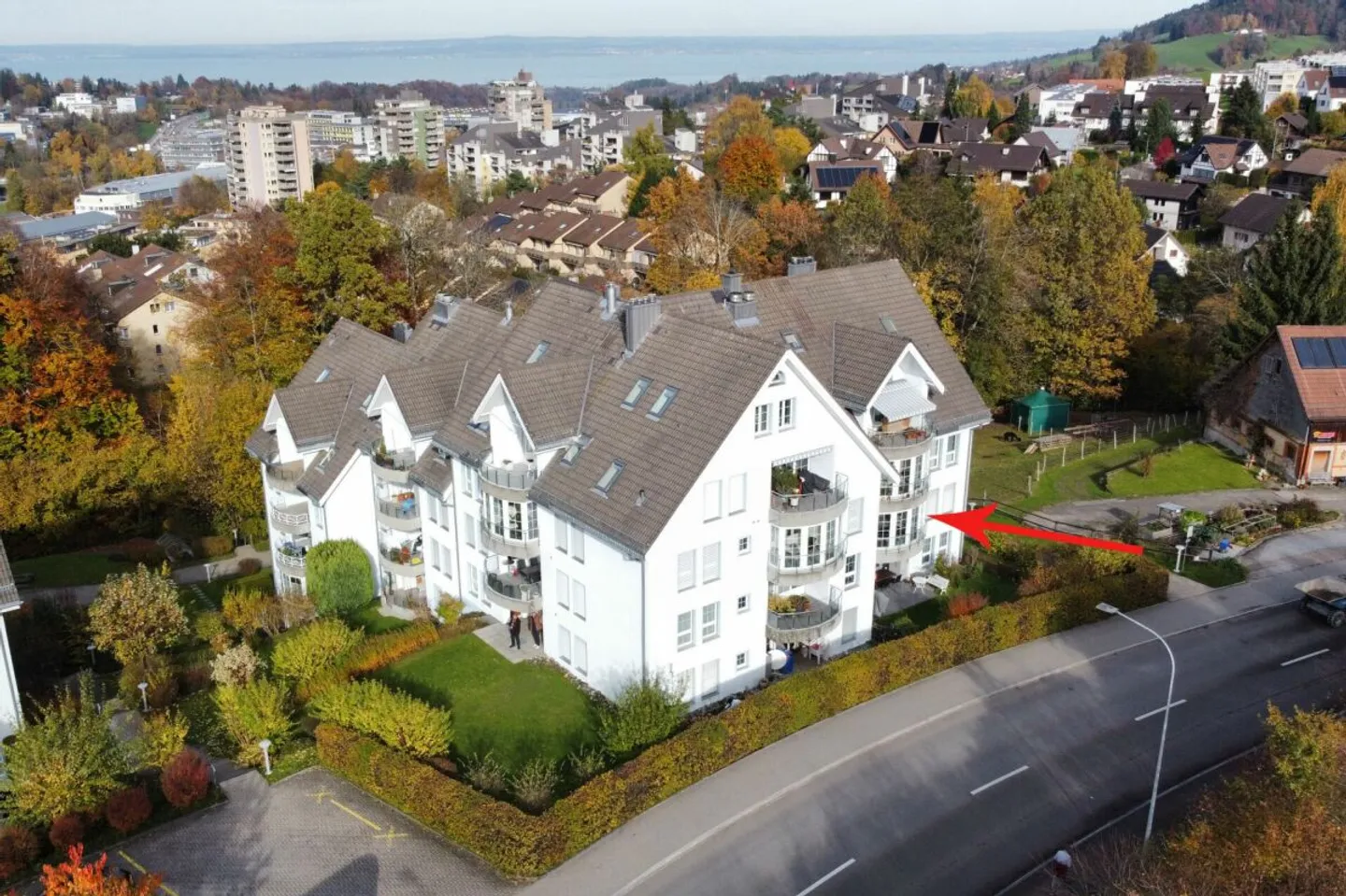 Spacious living in a sunny, quiet location - ideal for the family - Photo 1 of 13