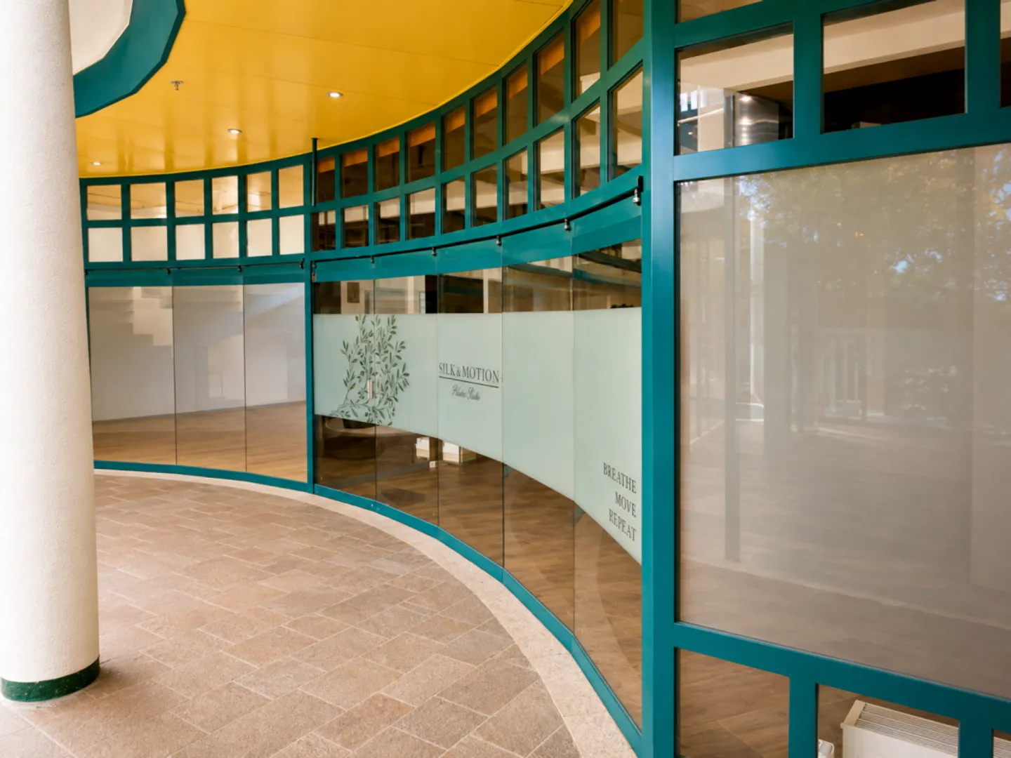 8.8% Yield Hit! Fully Leased Commercial Property in the Center of Olten for Sale - Photo 13 of 13