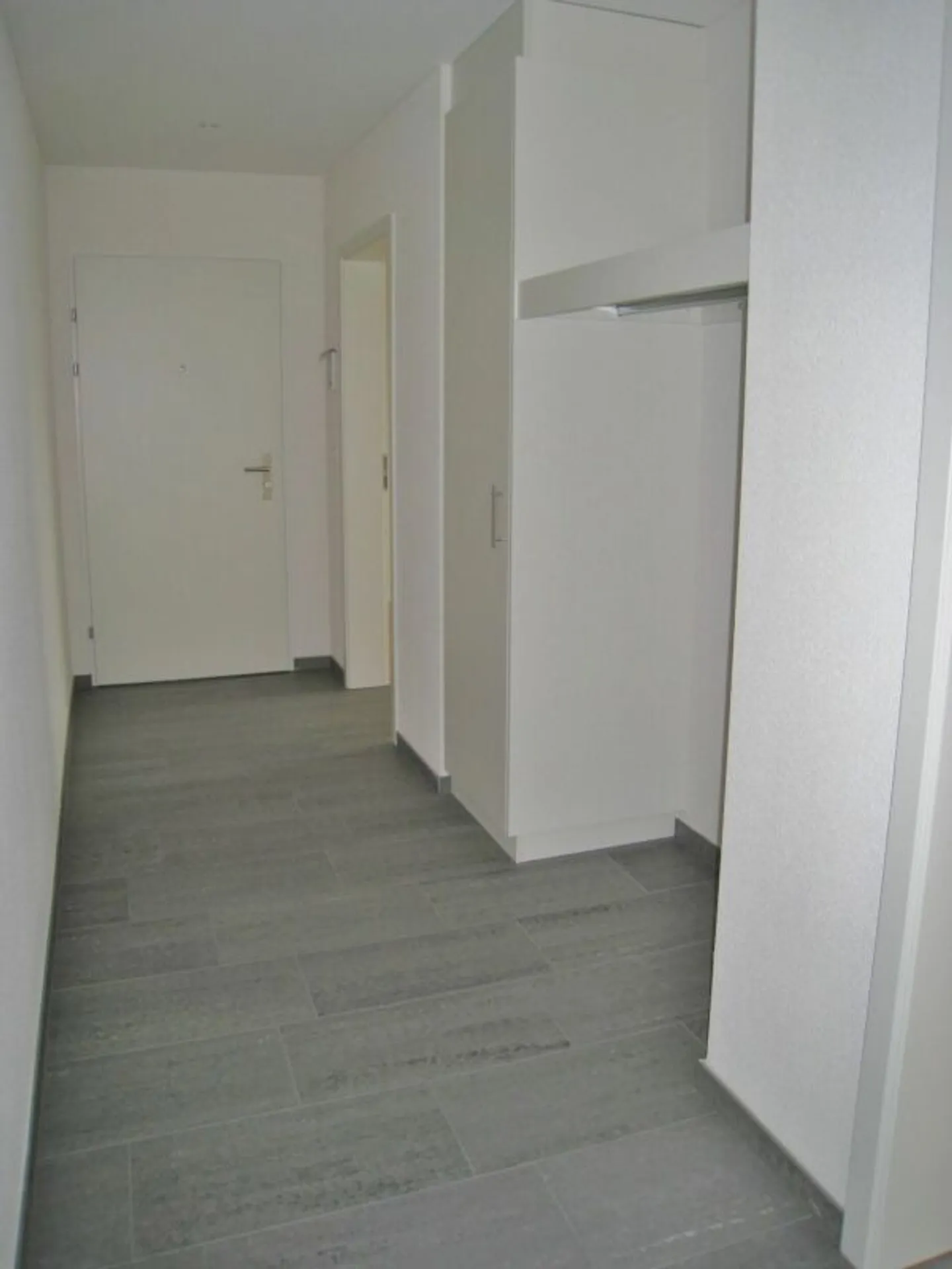 Attractive 4.5-room apartment on the 1st floor in a quiet location - Photo 7 of 13