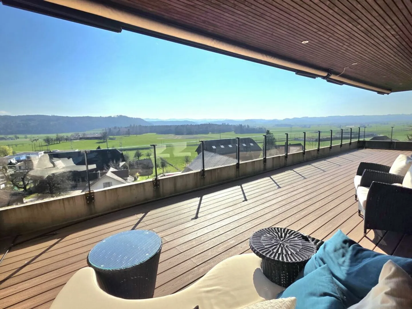 Maisonette-Attique exclusive avec de grandes terrasses et une vue fantastique - Photo 10 sur 11