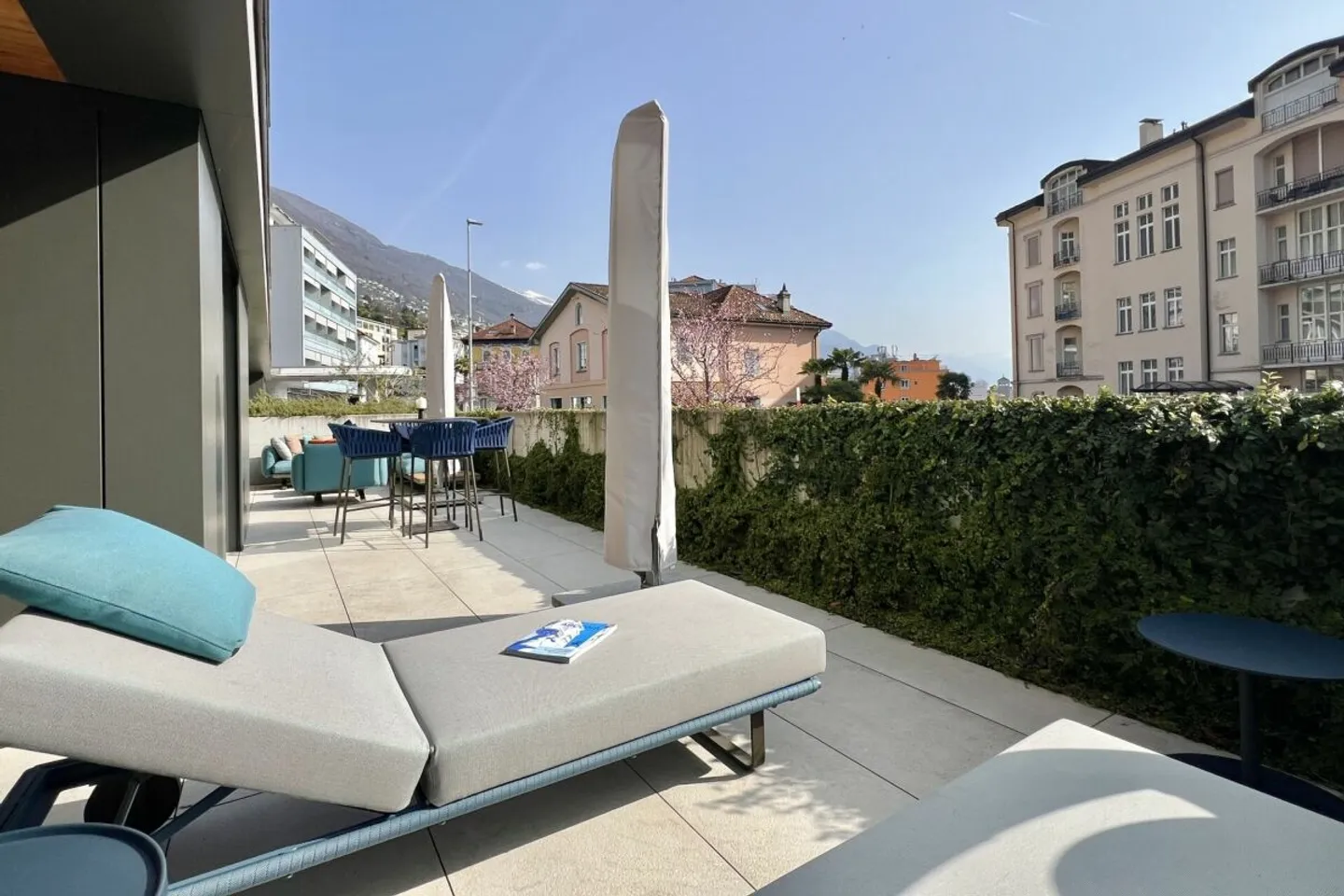 Luxurious City Apartment with Garden & Terrace Near Lake and Center - Photo 12 of 13