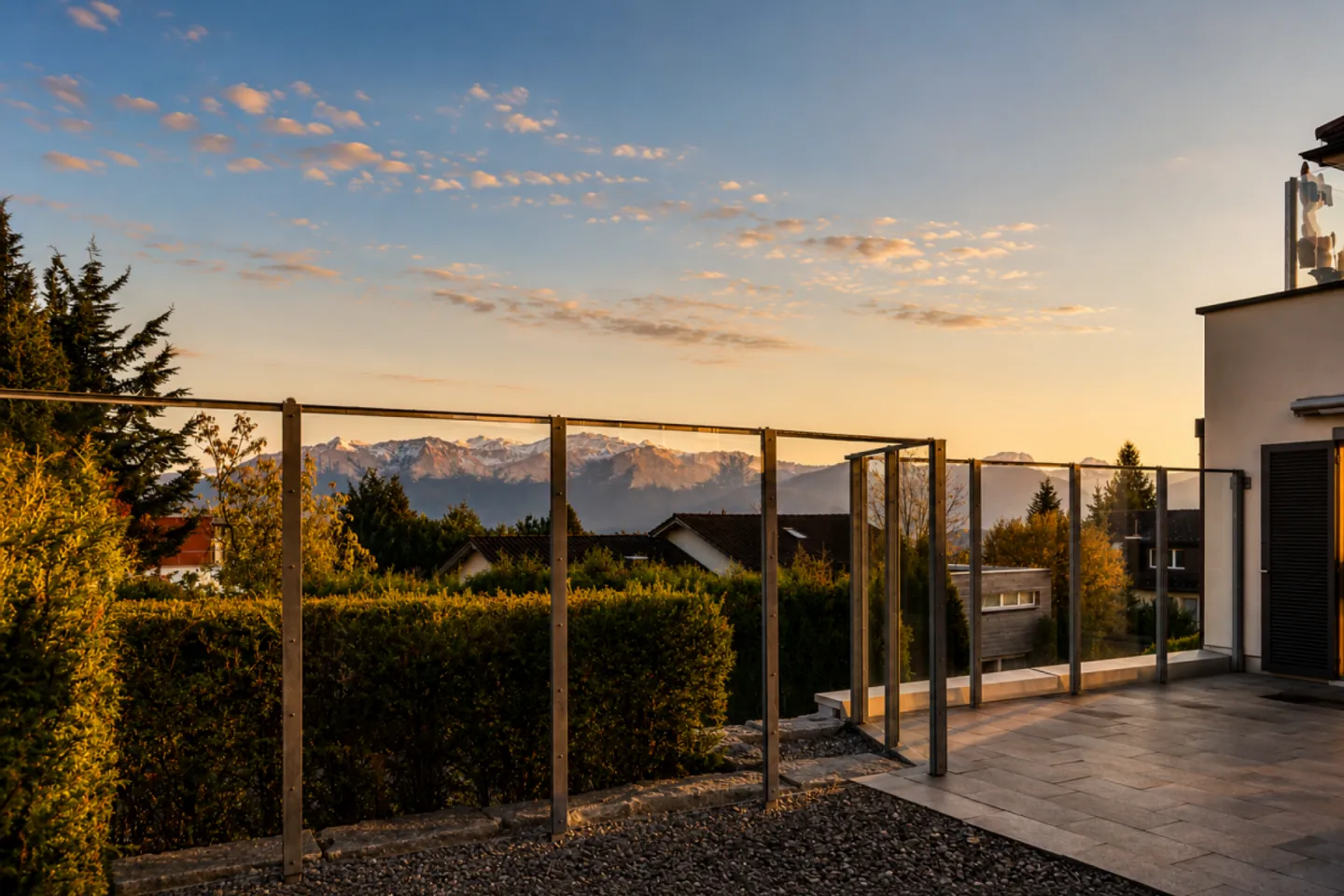 South Slope Dream Apartment with Breathtaking Mountain and Terrace Panorama - Photo 7 of 13