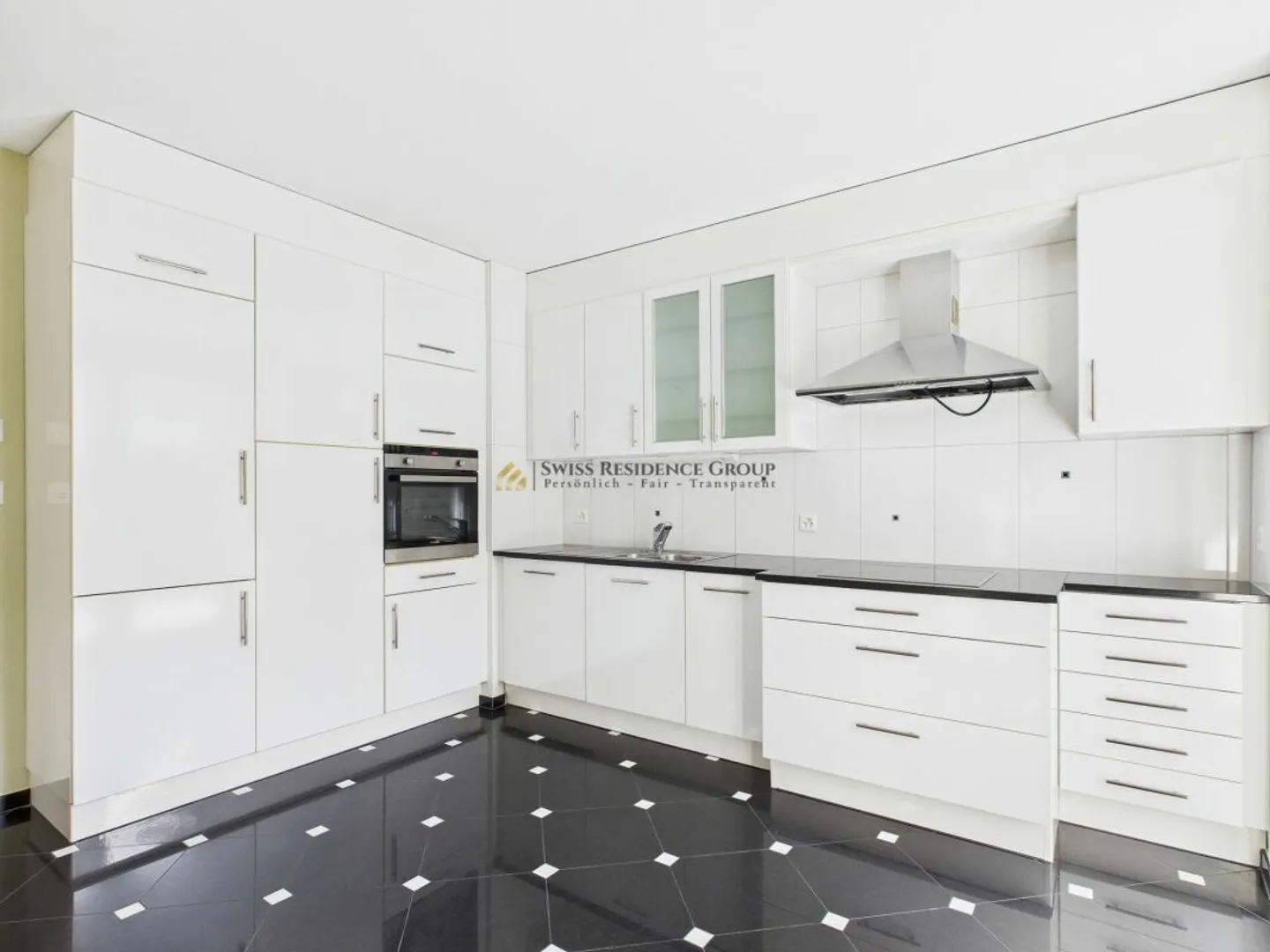 Exklusive 3.5-Zimmer-Wohnung mit viel Licht an bester Zürichberg-Lage - Foto 11 von 13