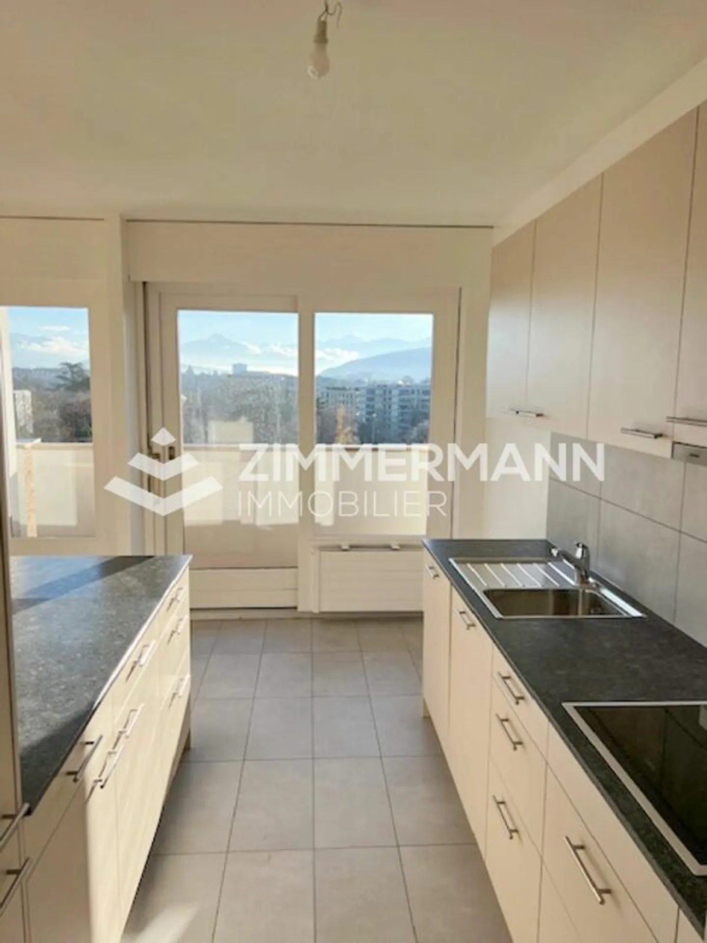 Bright 4-room apartment in the Cologny district! - Photo 4 of 9