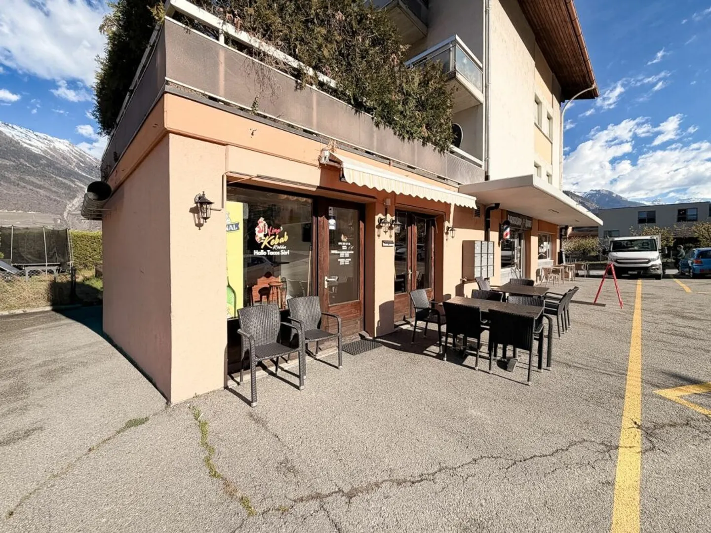 Immobile strategico con rendimento del 6% nel centro di Riddes - Foto 3 di 13