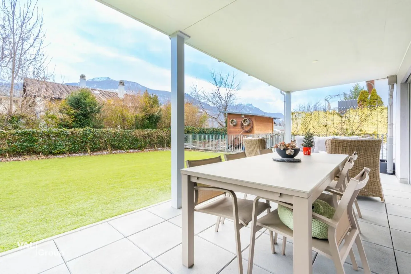 Spacieux et élégant rez de jardin de 4.5 pièces avec 120 m2 d'extérieurs - Foto 13 von 13