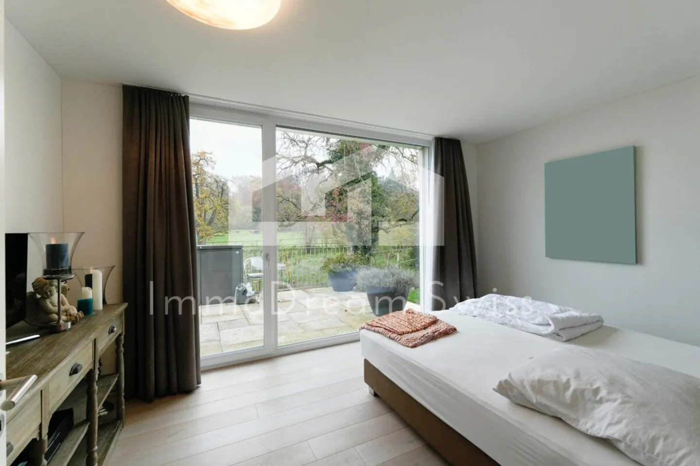 Modern designed, as well as spacious 5-room condominium (2 family house) - Photo 9 of 13