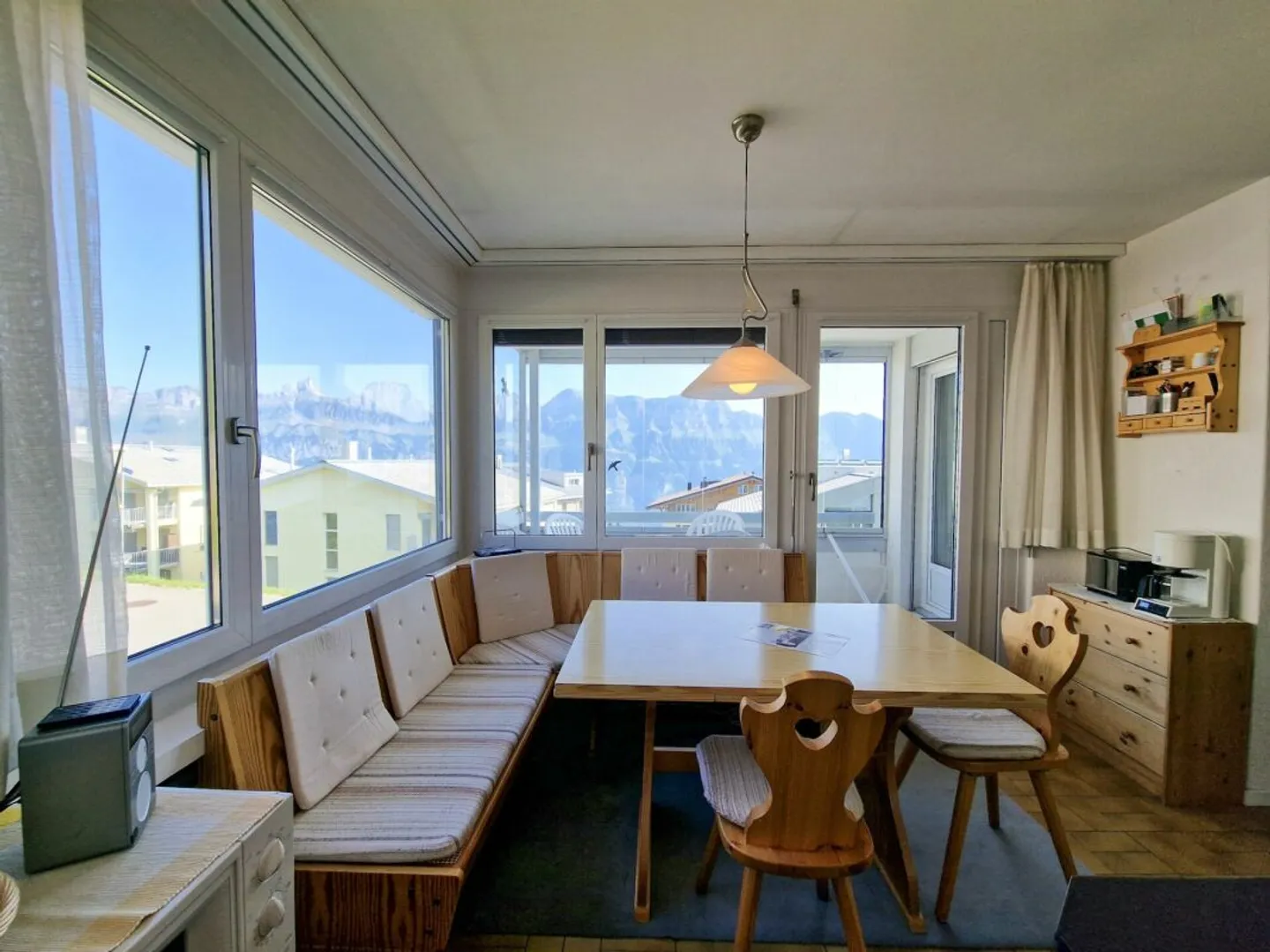 Sonnige 3.5-Zimmer Ferienwohnung - Einzigartige Aussicht, erstklassige Lage - Photo 3 of 13