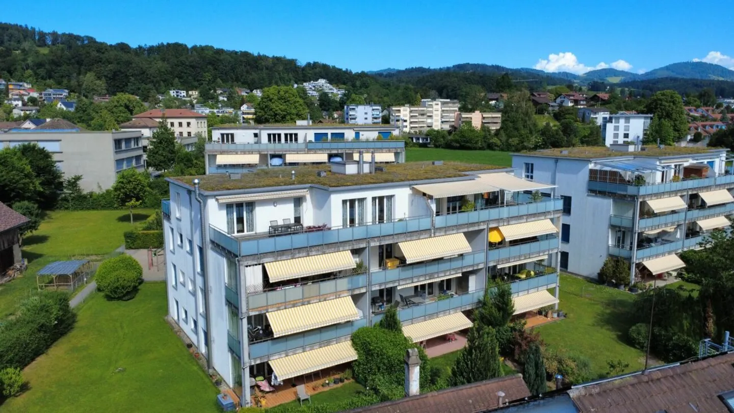 Living Above the Rooftops of Kempten - Photo 2 of 13