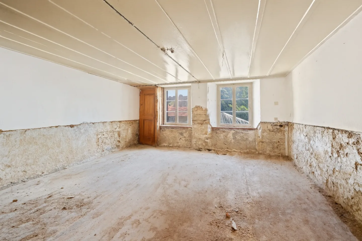 Bâtiment résidentiel et économique au centre du village pour l'éveil - Photo 6 sur 13