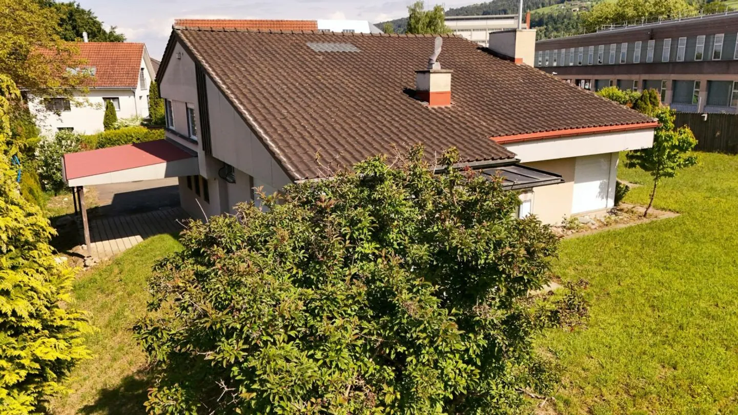5.5 Room House with Potential - Photo 3 of 13