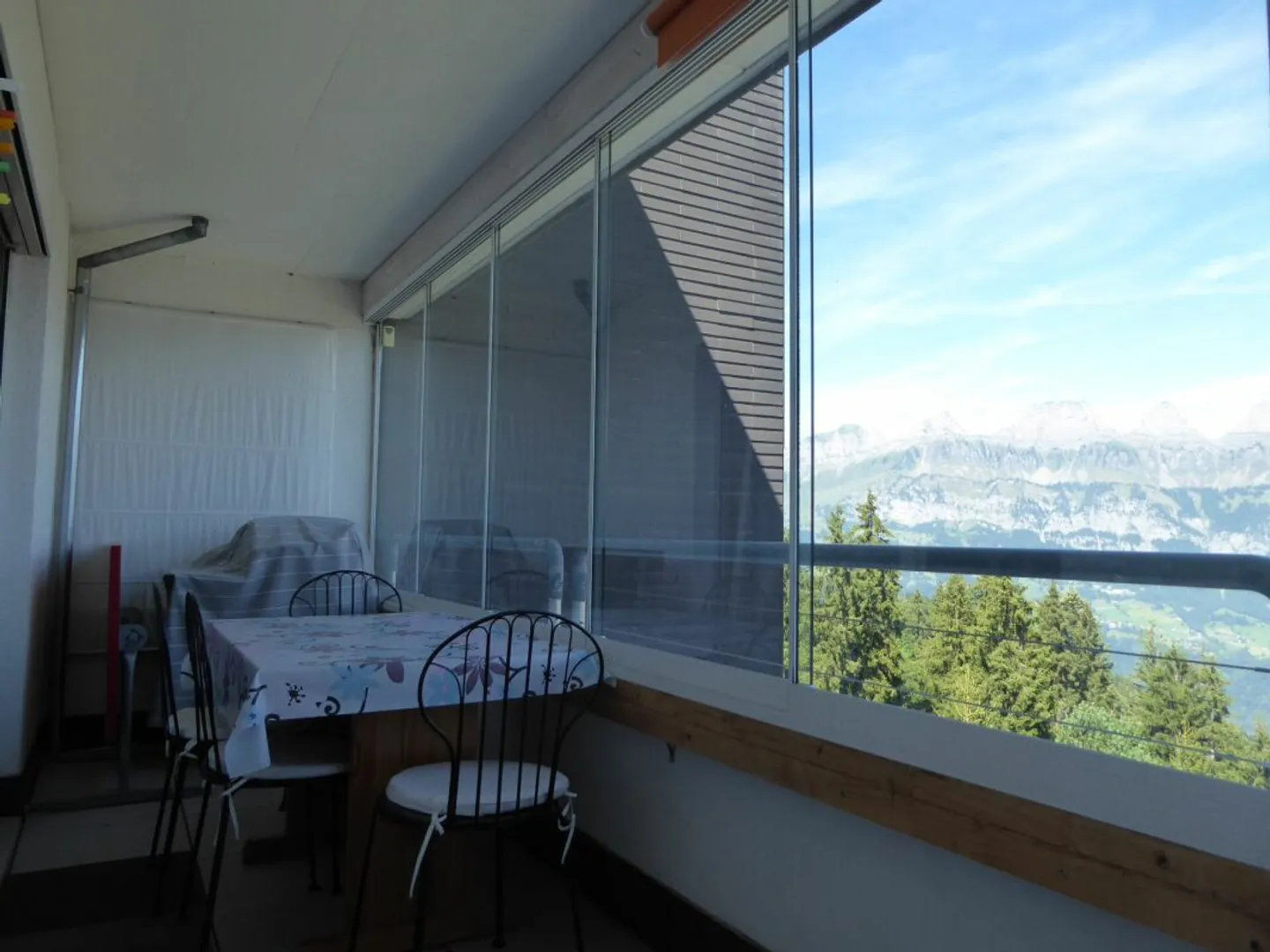 Appartement de vacances 3 pièces avec place de parking souterrain et place de parking extérieur - Photo 6 sur 13