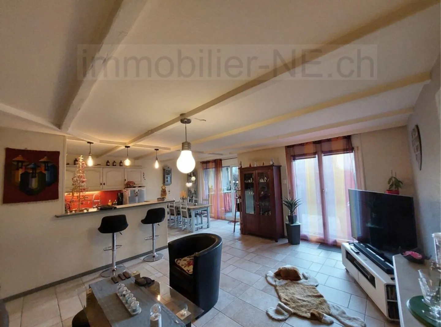 Appartement moderne de 4,5 pièces avec jardin - Photo 1 sur 11