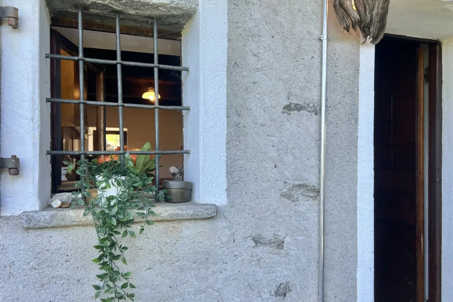 Charming Rustic Ensemble in Beautiful Sunny Location - Photo 6 of 13