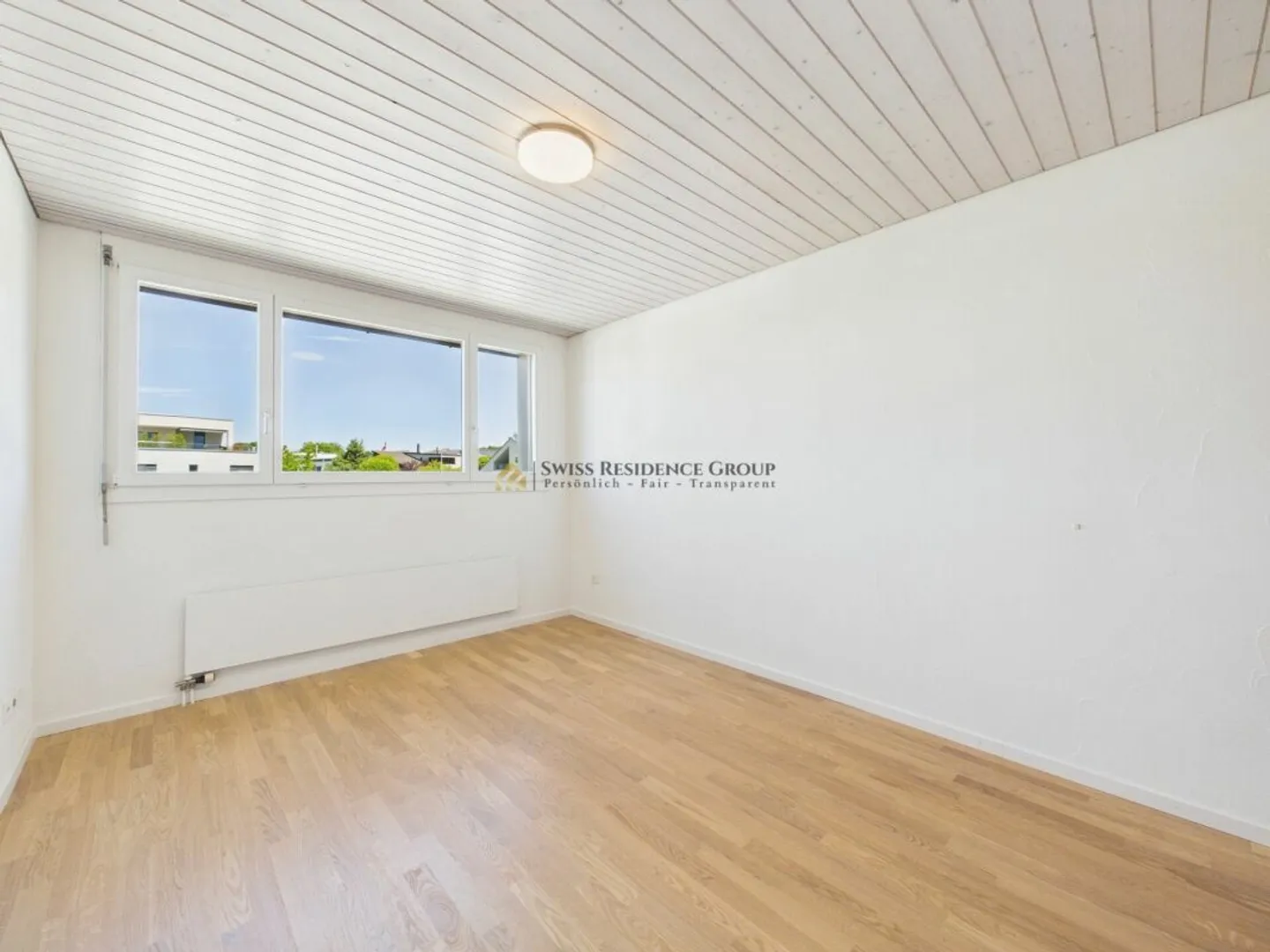 Mehr Raum für Entfaltung: Stilvolle 5.5 Zimmer voller Licht, Eleganz und Ruhe - Foto 12 di 13
