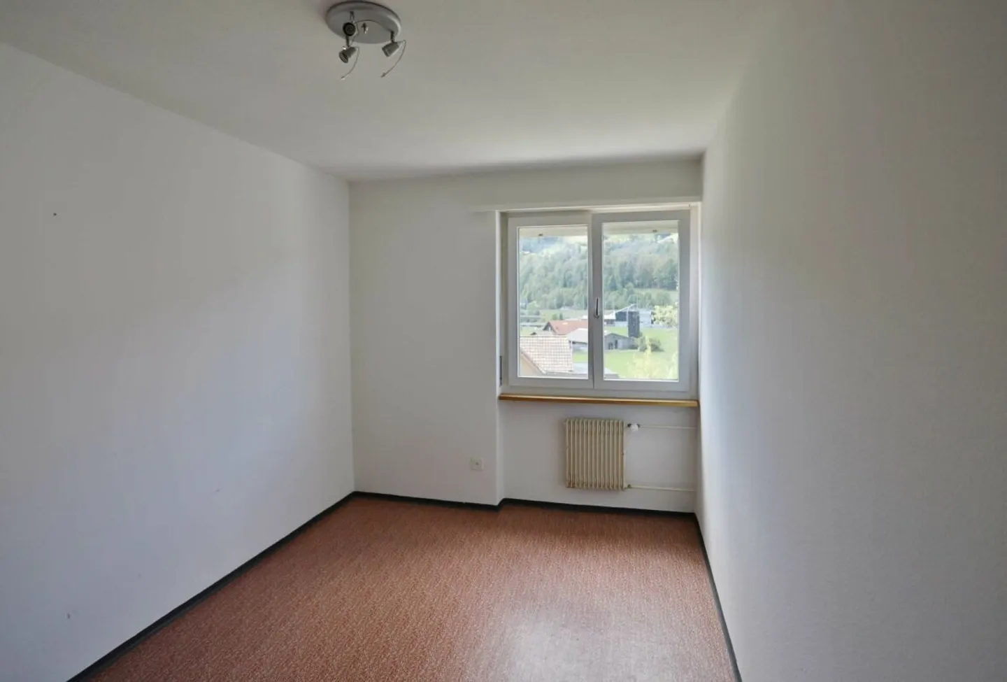 Appartement loué de 4.5 pièces avec plan d'étage pratique - Photo 4 sur 7