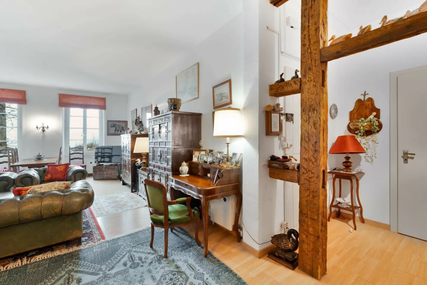 3.5-room apartment facing the lake - Photo 3 of 10