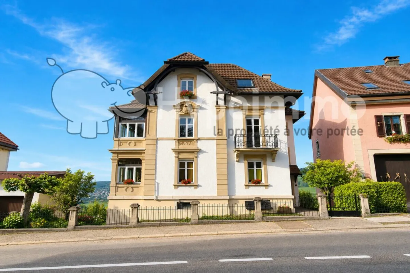 Bemerkenswertes Gebäude mit Blick auf den Doubs - Foto 1 von 13
