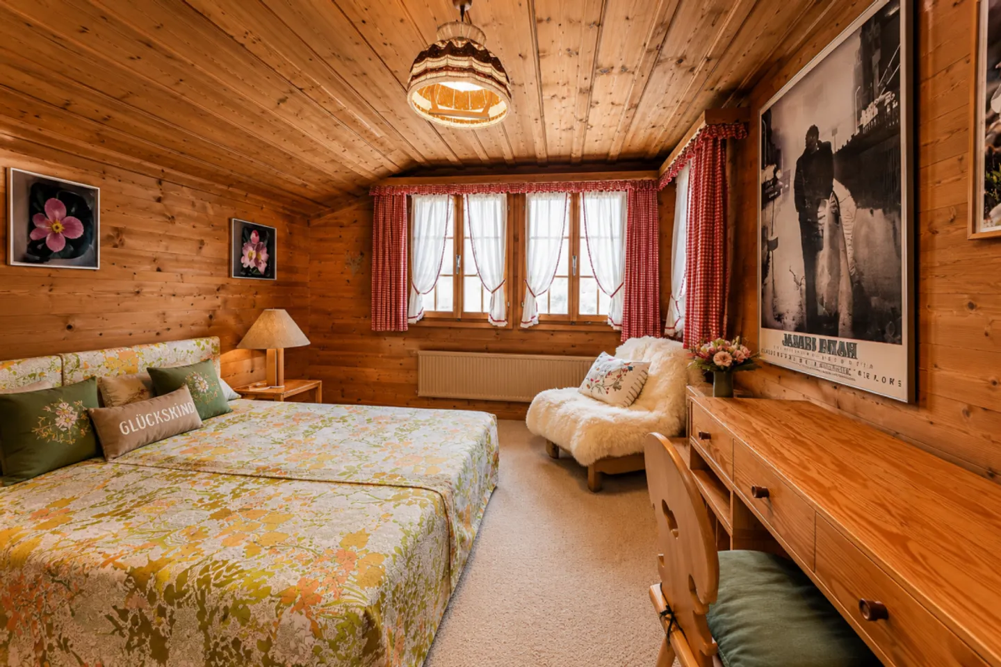 Chalet mit 3 Wohneinheiten, Schwimmbad und Garagen Höhenstrasse 14 - Photo 11 sur 12