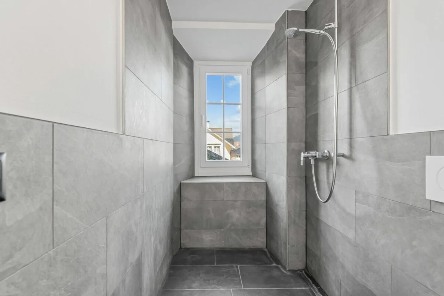 GLÄRNISCHBLICK | appartement rénové de 1,5 pièce dans un emplacement central à Mollis GL - Photo 7 sur 11