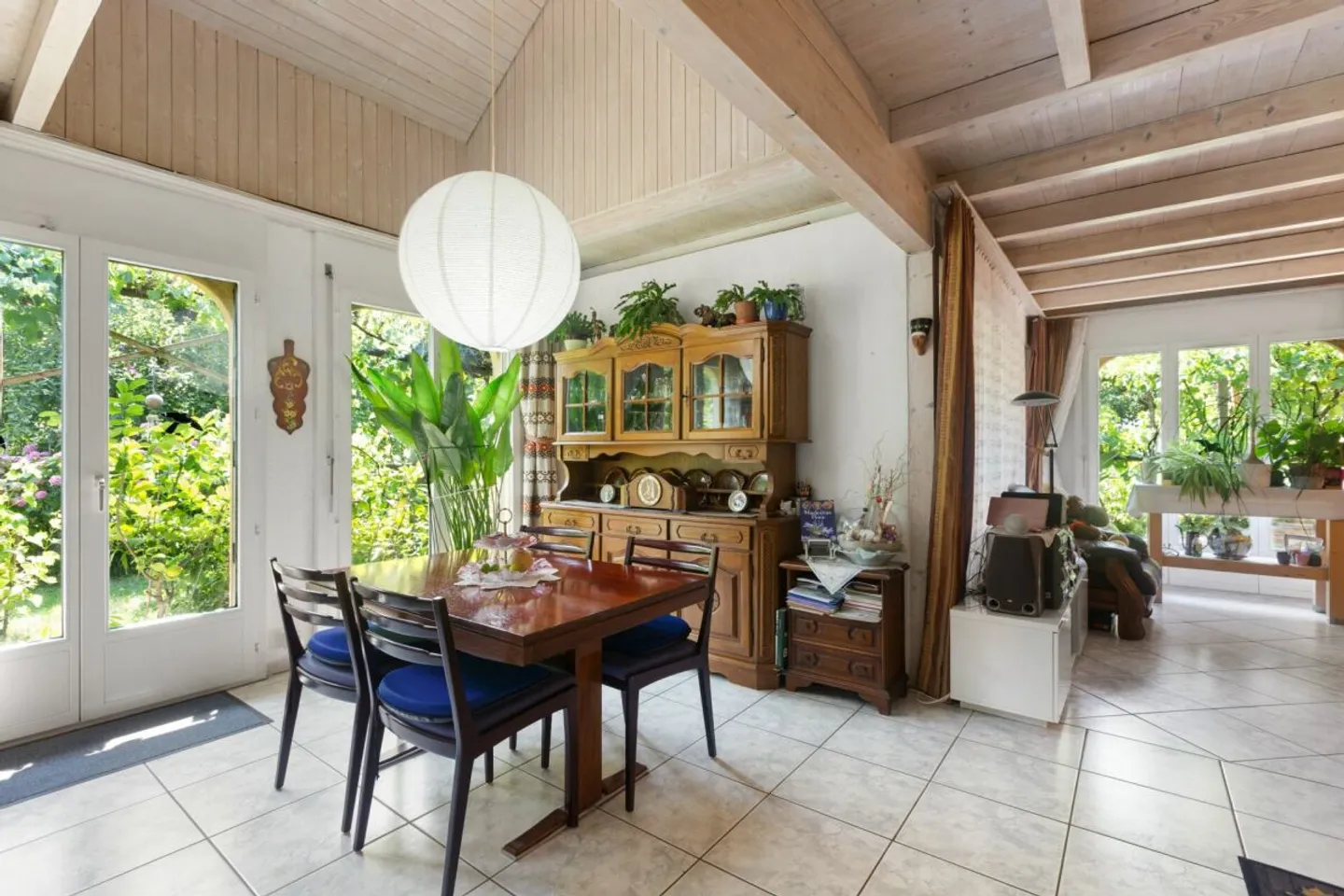 Idyllic property with plenty of land & privacy - Photo 5 of 13