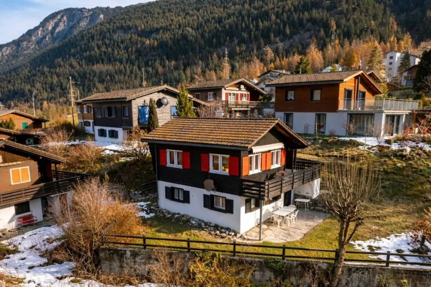 Ferienhaus mit 2 Wohnungen und traumhafter Bergsicht - Photo 1 sur 13