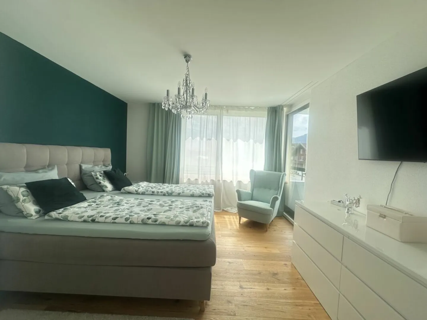Modernes Apartment mit Bergblick - Foto 10 von 13