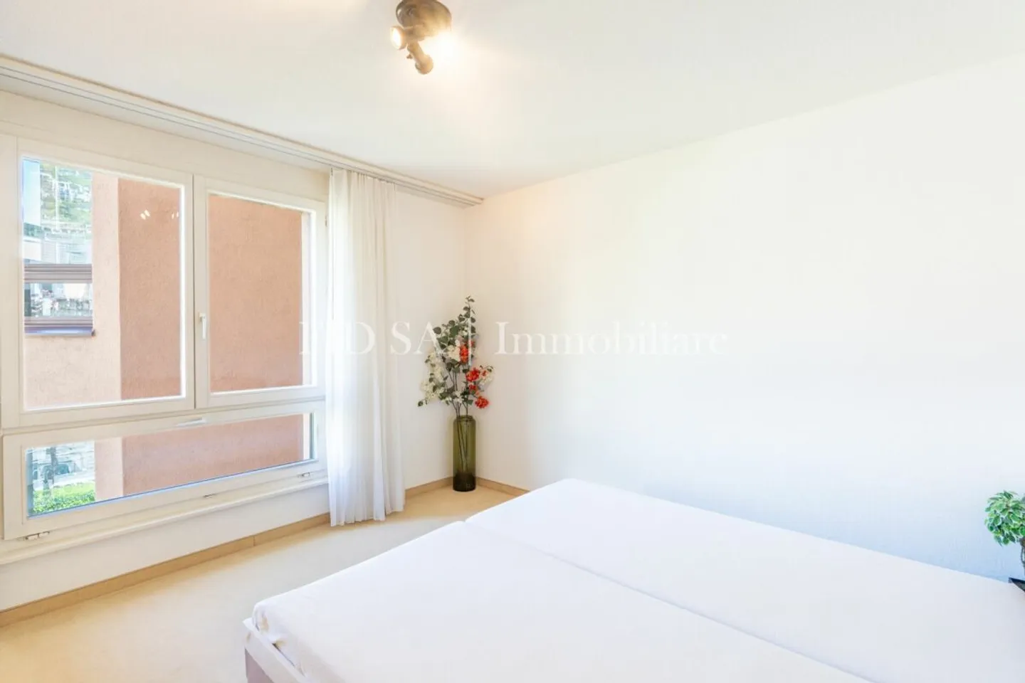 MURALTO - Apartment with lake view near the station and the lakeside - Photo 8 of 12