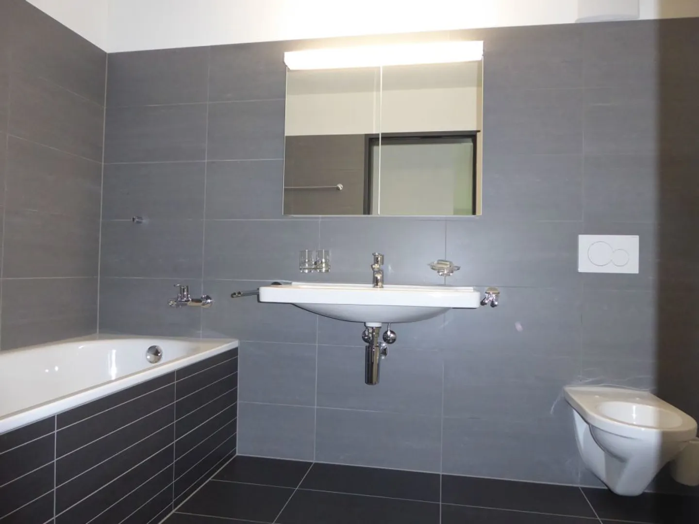 Appartamento moderno 3,5 locali con grande balcone - Foto 12 di 13