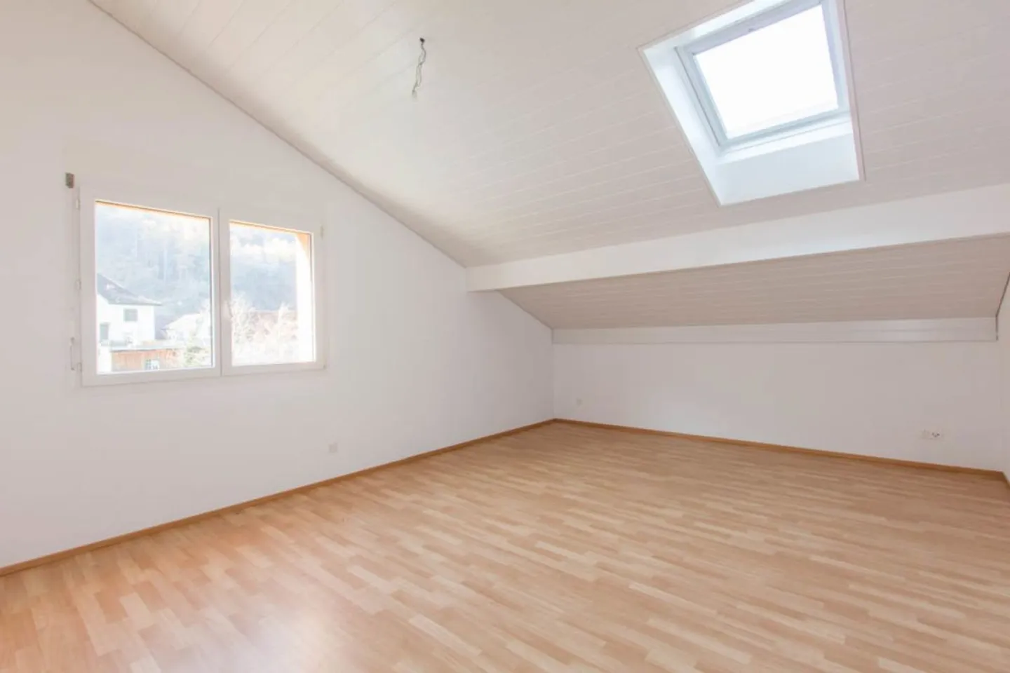 Appartement en attique attrayant et lumineux avec vue - Photo 7 sur 13