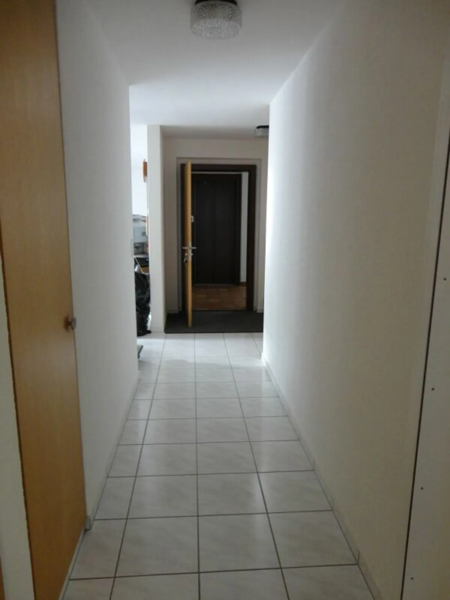 Affordable 4.5-room apartment in the heart of Schötz - Photo 3 of 9