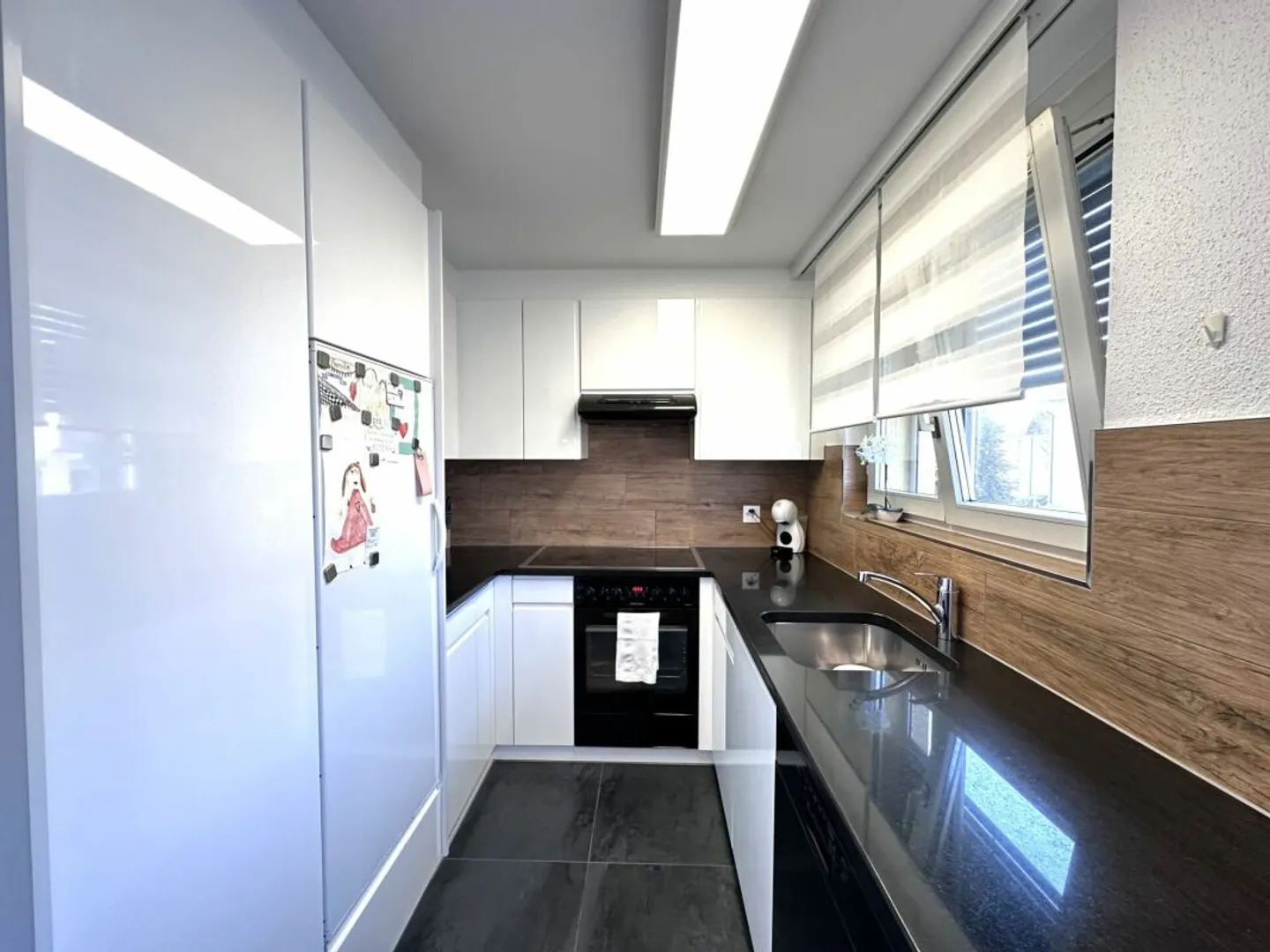 Moderne 4.5 Zimmer Wohnung - Foto 6 von 12