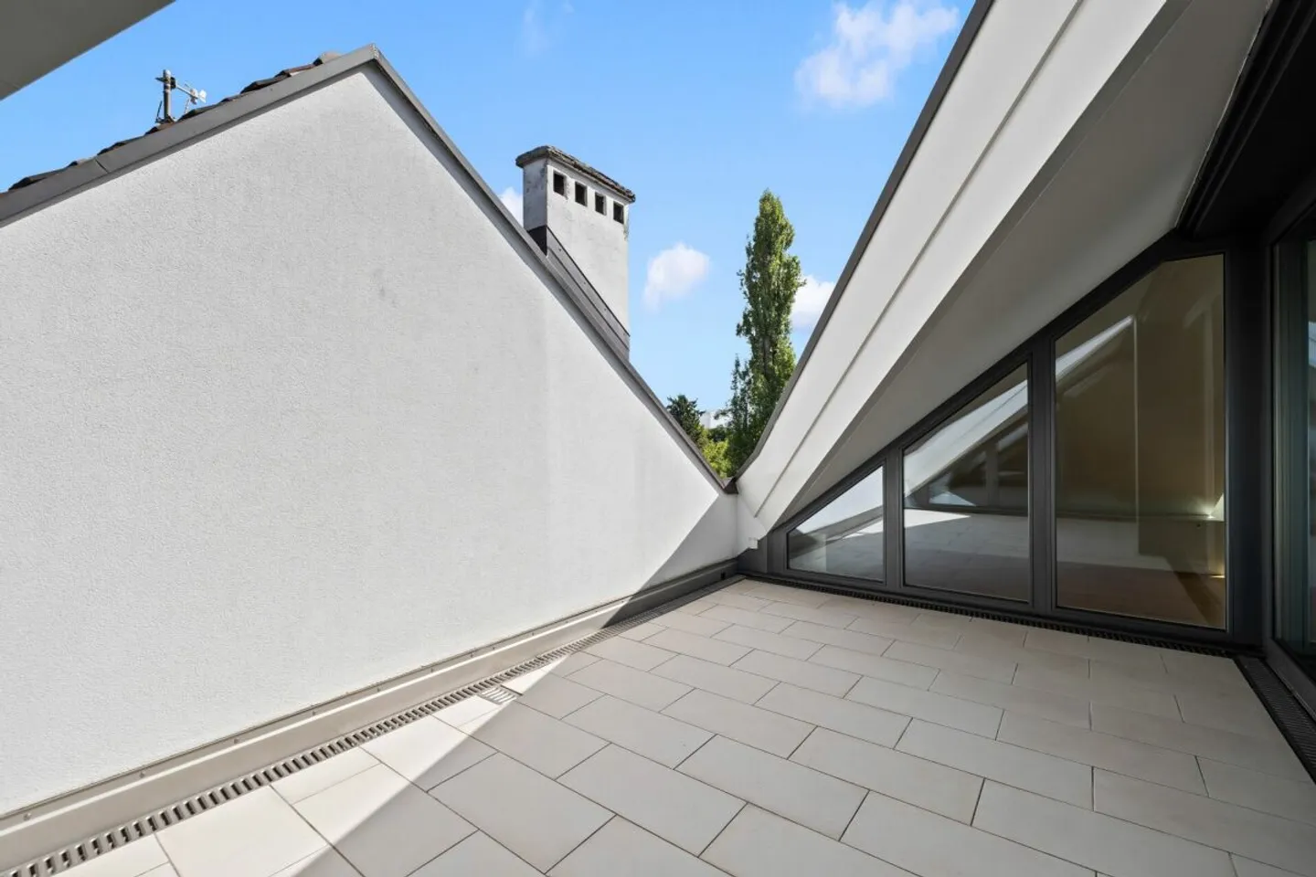 Appartamento loft di 2,5 locali con vista sul Kannenfeldpark - Foto 6 di 8