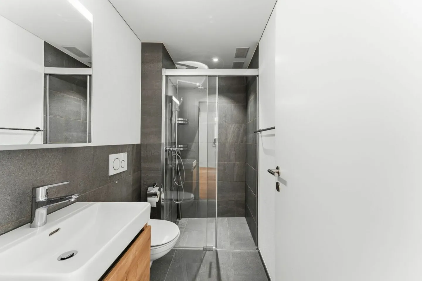 Appartement moderne avec jardin - Photo 6 sur 10