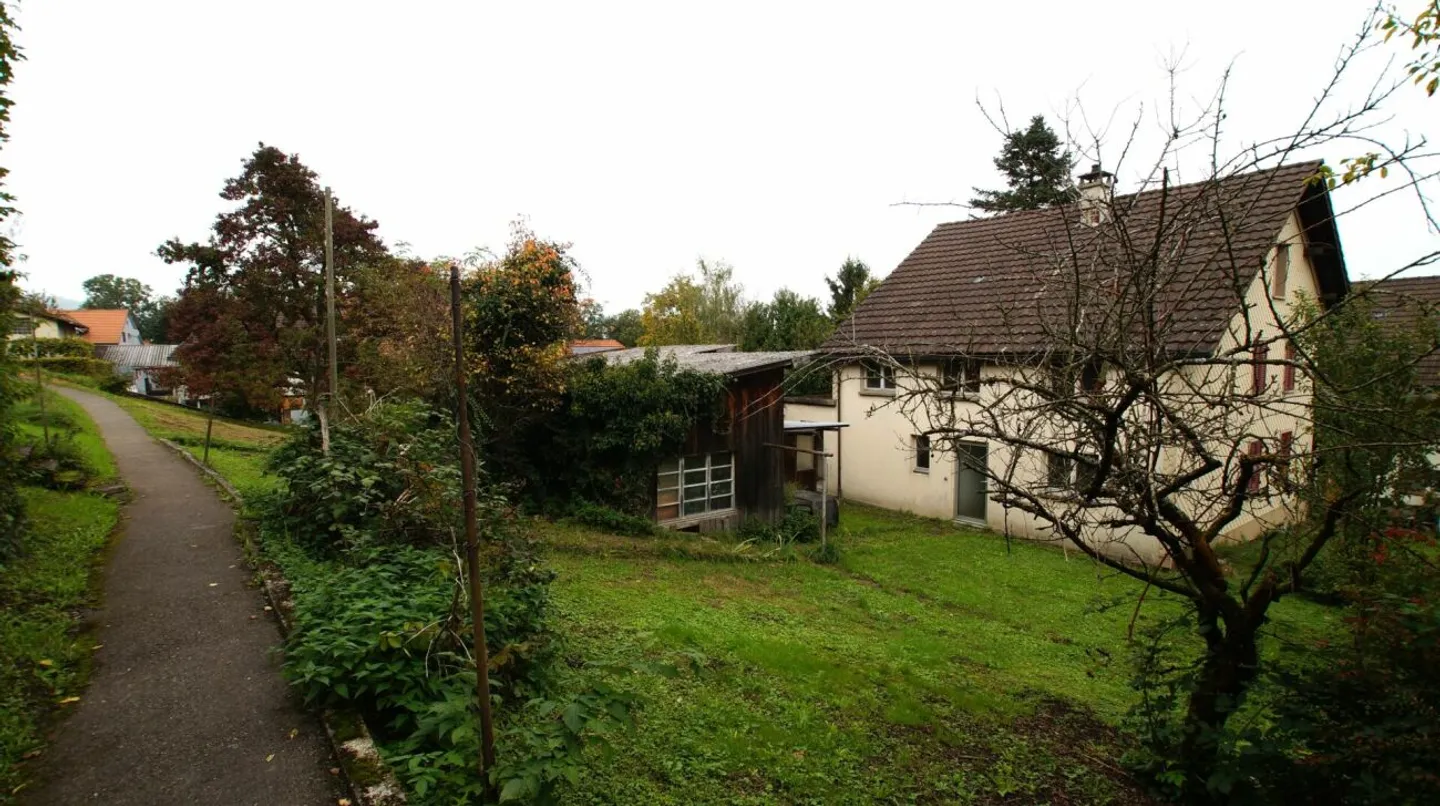 Renovation-Required Old Property with Building Reserve - Photo 9 of 13