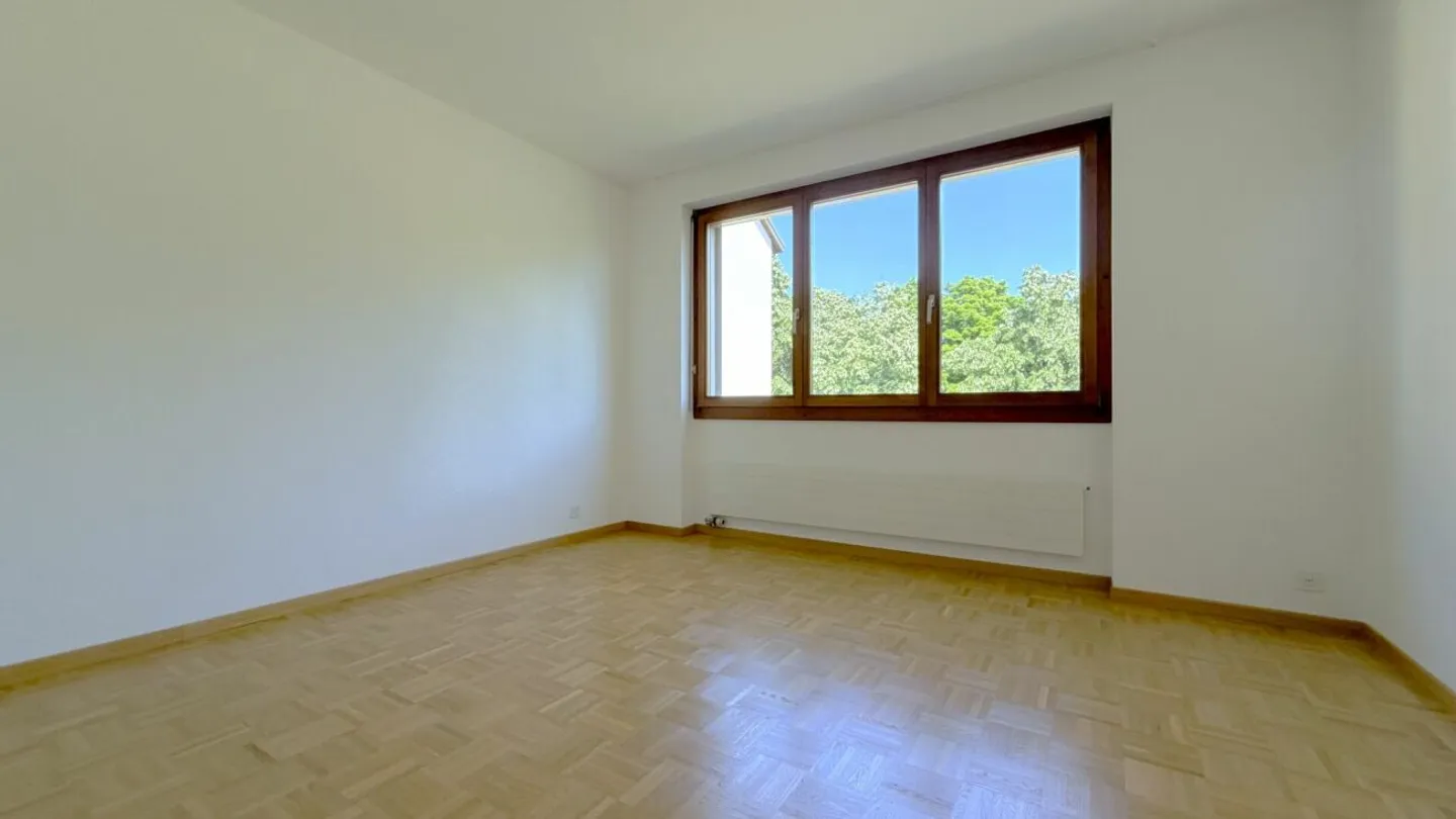 A renovated and bright 3.5 room apartment in a quiet location in Solothurn - Photo 2 of 13
