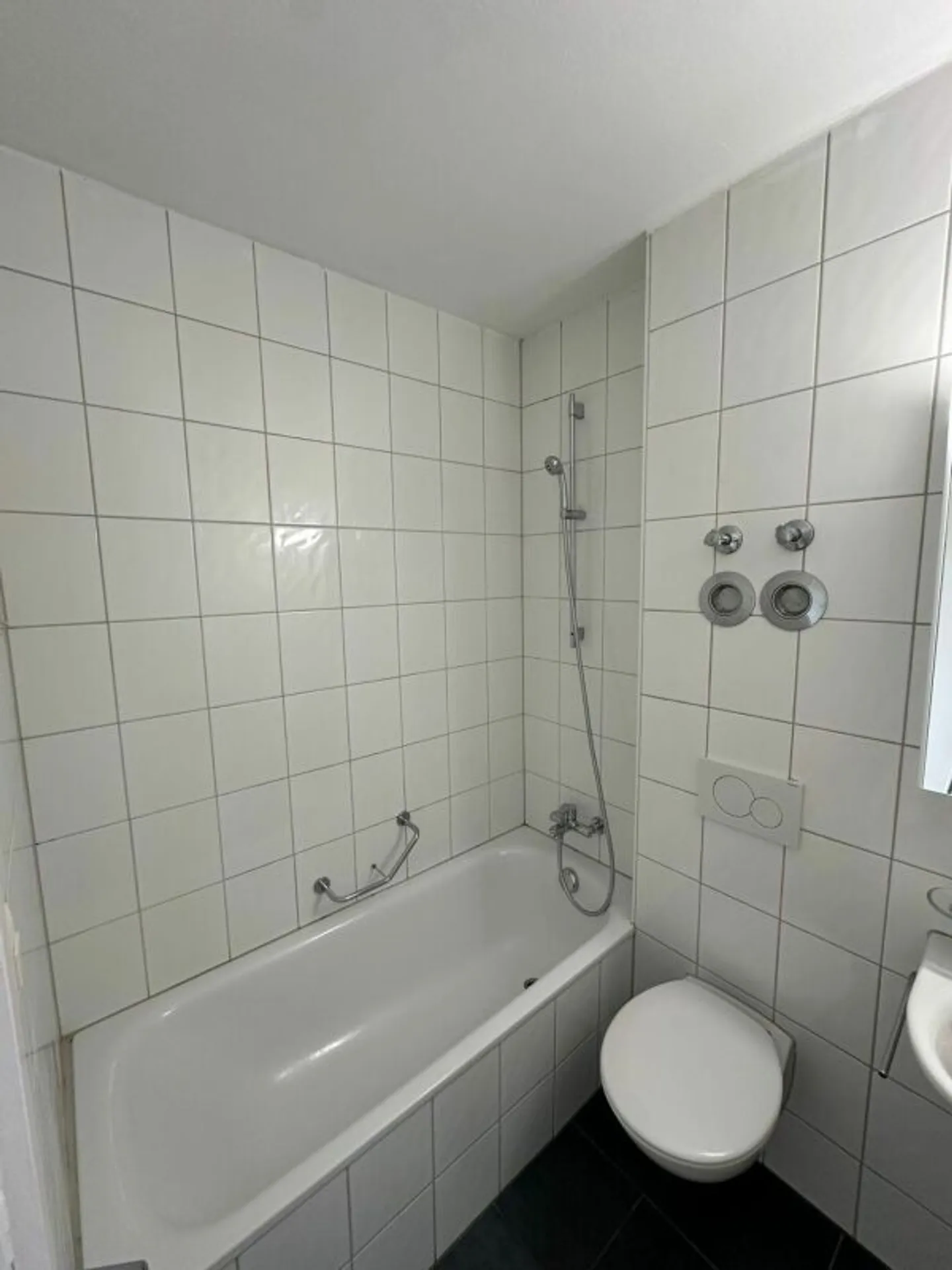 Moderne Wohnung mit Balkon - Foto 11 von 12