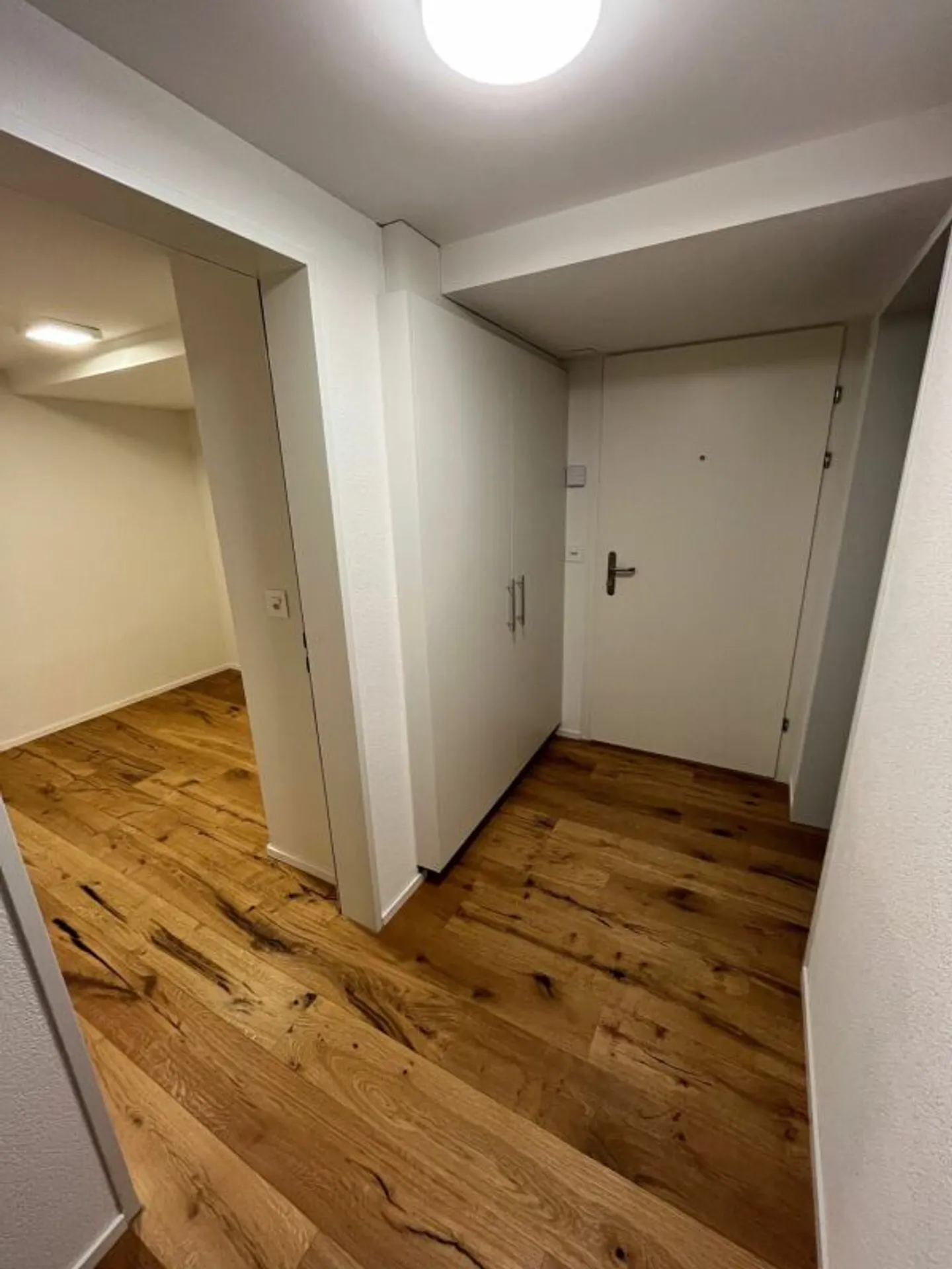 Appartement lumineux de 2,5 pièces dans un emplacement calme à Staad - Photo 9 sur 11